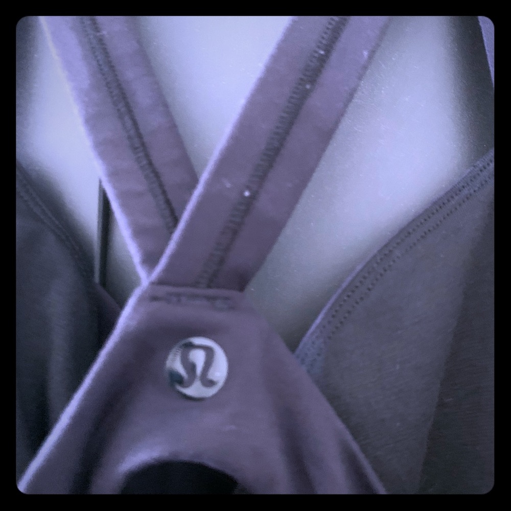 Lululemon black sports bra
